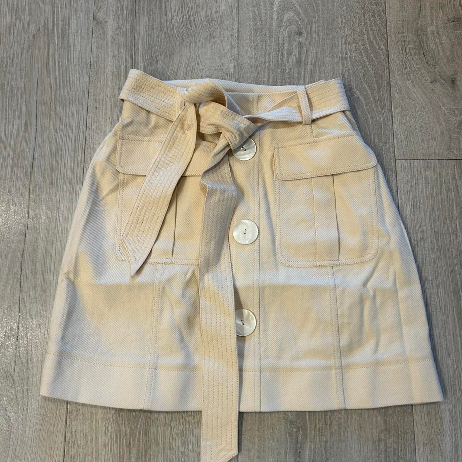 Kate Spade Tan Cotton Linen Blend Mini Skirt. Size 4